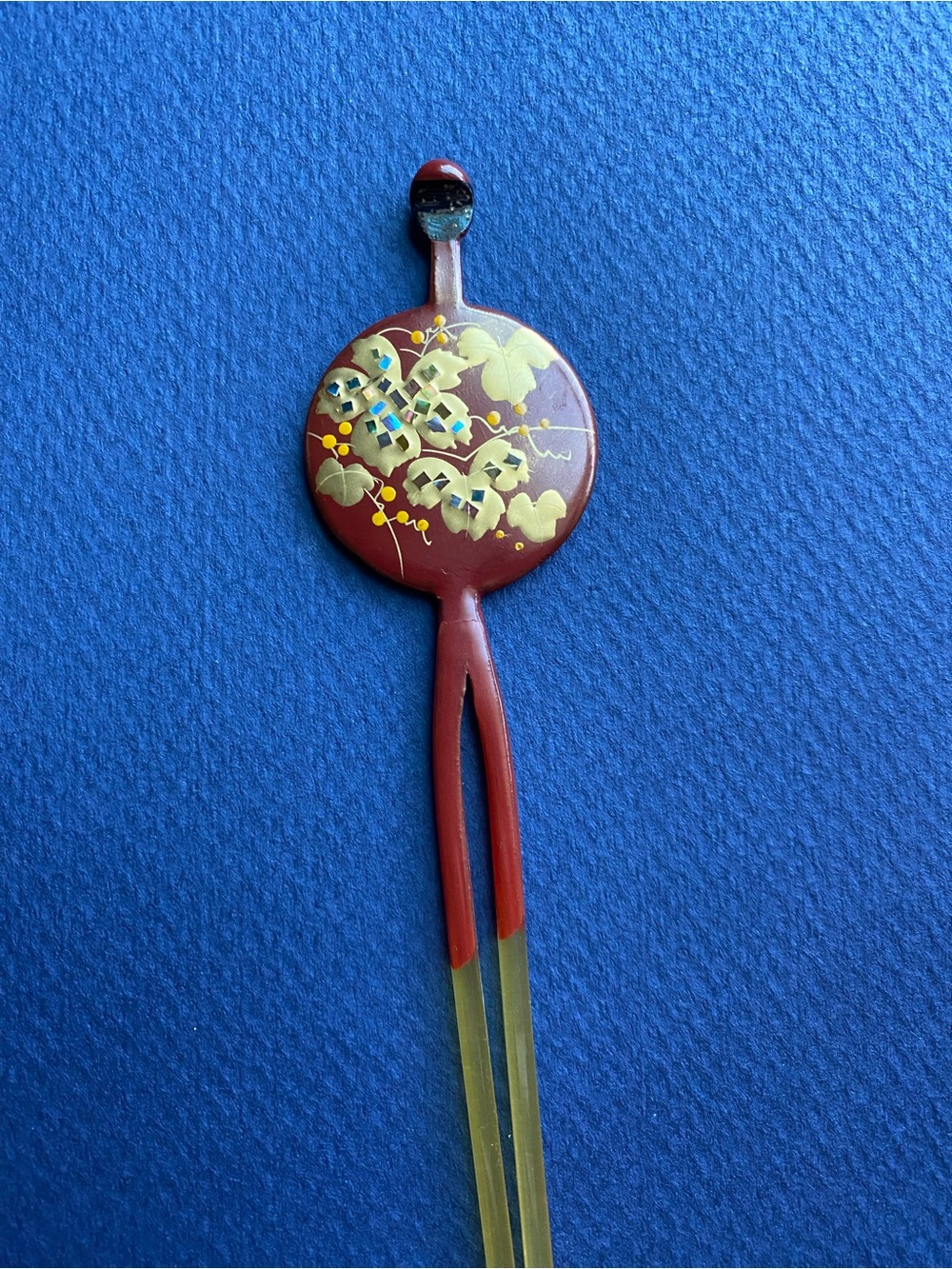 Vintage Japanese Kanzashi Hair Pin in Red with Gold Floral Design
